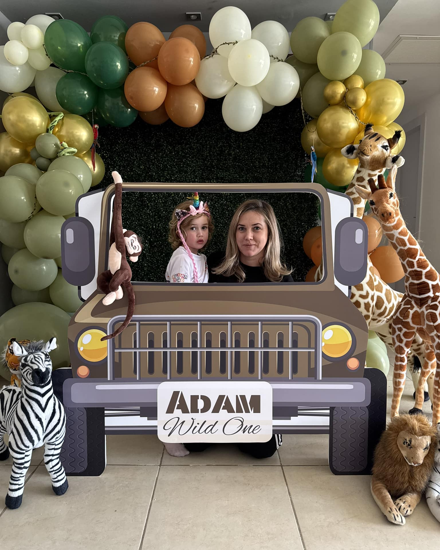 קיר צילום בעיצוב אישי לכל אירוע 🎈