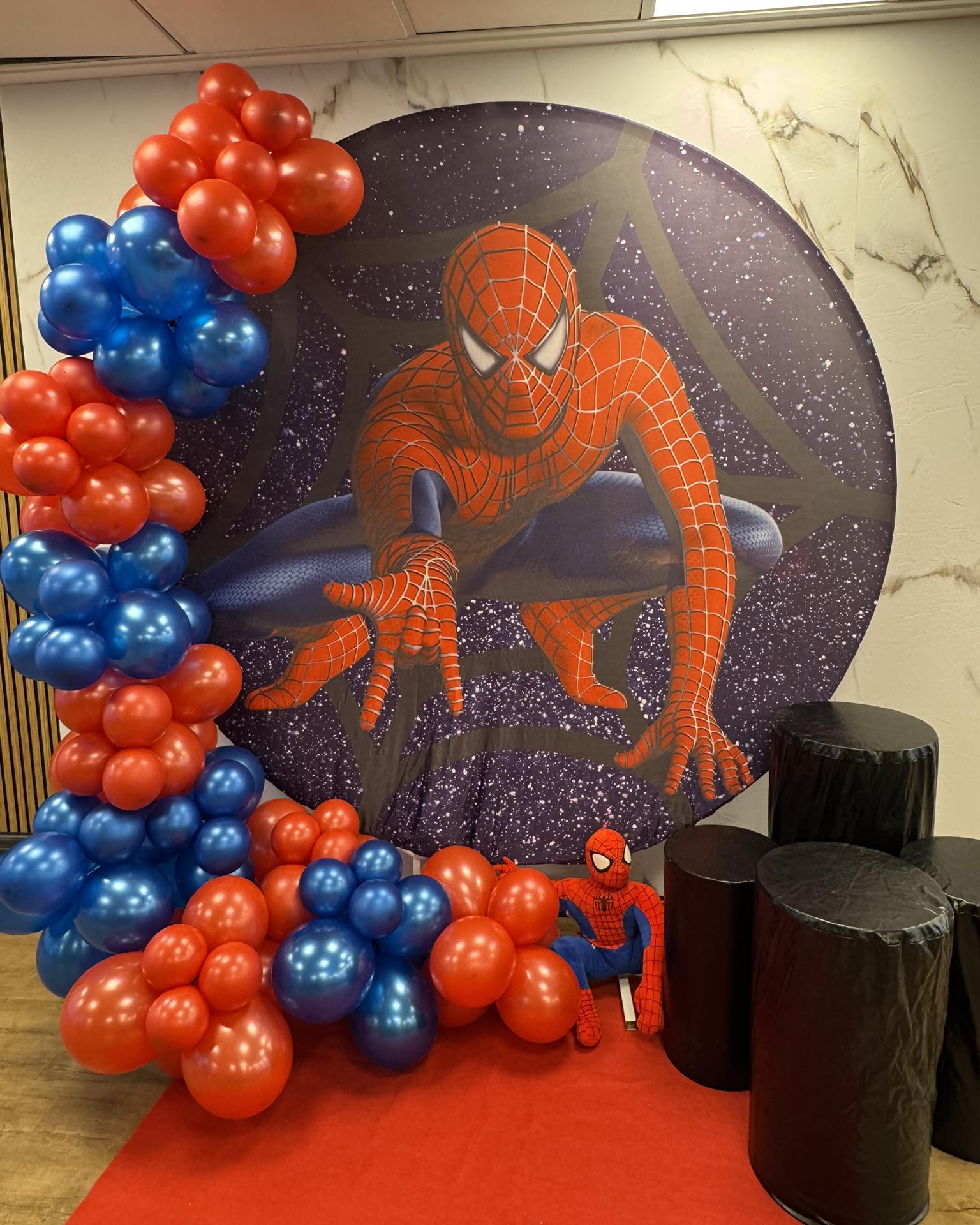 קיר צילום לכל אירוע בעיצוב אישי .